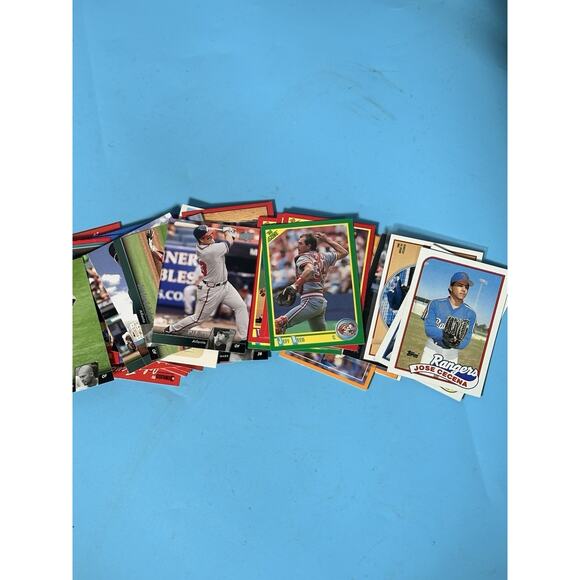 MLB Superstar's Past & Present Base ball Card Lot 100 Cards - Picture 2 of 4